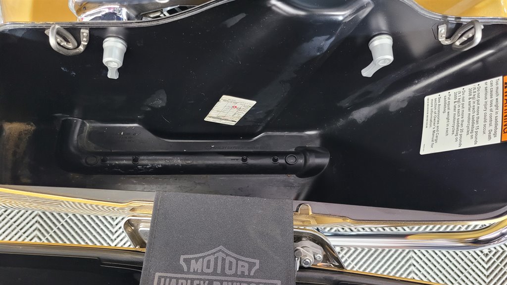 2017 Harley Davidson Ultra Limited Flhtk - $14,000