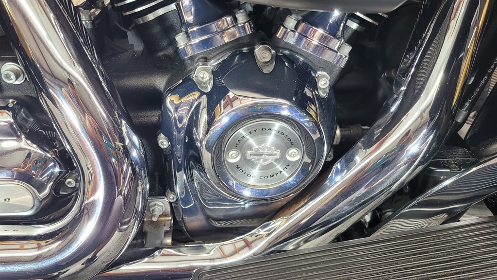 2017 Harley Davidson Ultra Limited Flhtk - $14,000