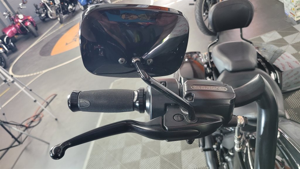 2023 Harley-davidson Street Glide St - $22,800