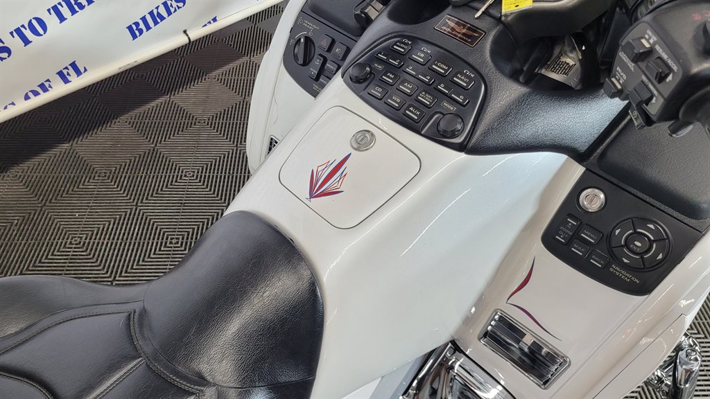 2008 Honda Gold Wing - $19,000