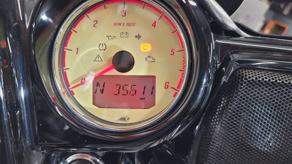 2017 Indian Motorcycle Chieftain (Black PEA - $15,000