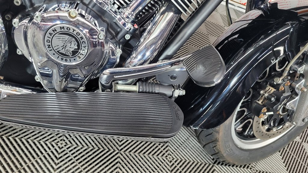 2017 Indian Motorcycle Chieftain (Black PEA - $15,000