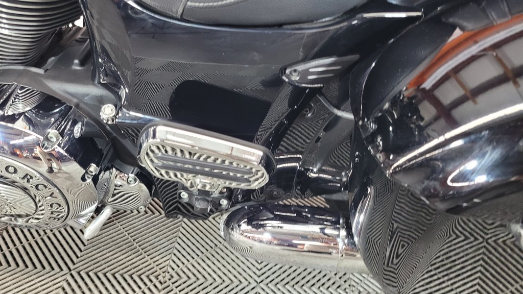 2017 Indian Motorcycle Chieftain (Black PEA - $15,000