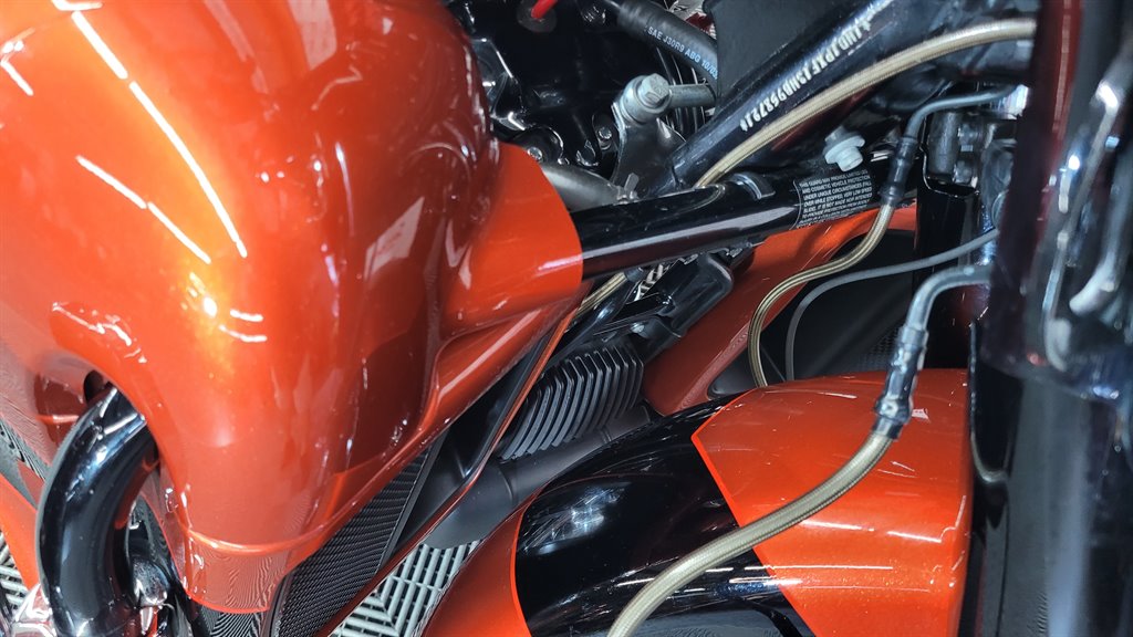 2017 Harley-davidson Cvo Street Glide - $26,000