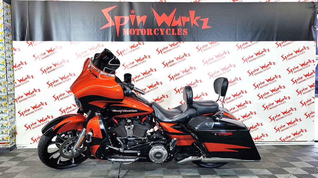 2017 Harley-davidson Cvo Street Glide - $26,000