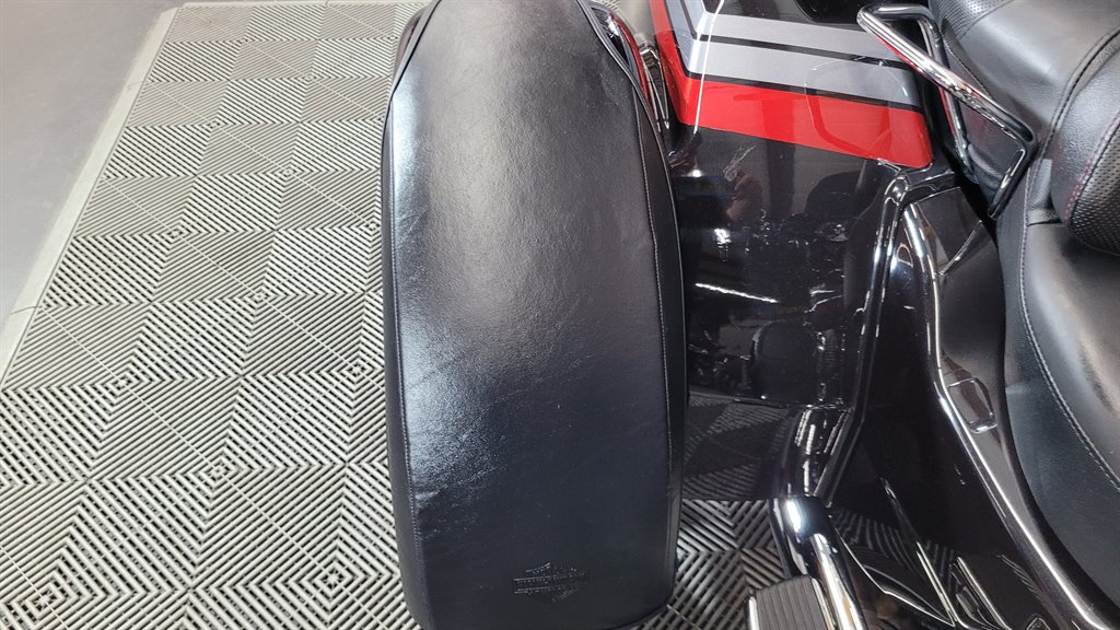 2020 Harley-davidson Cvo Tri Glide - $34,000