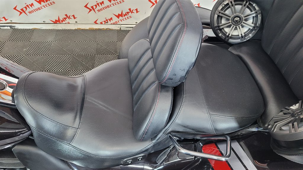 2020 Harley-davidson Cvo Tri Glide - $34,000