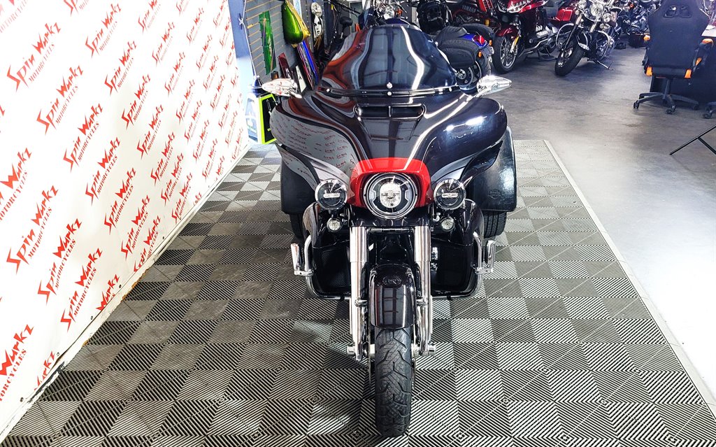 2020 Harley-davidson Cvo Tri Glide - $34,000