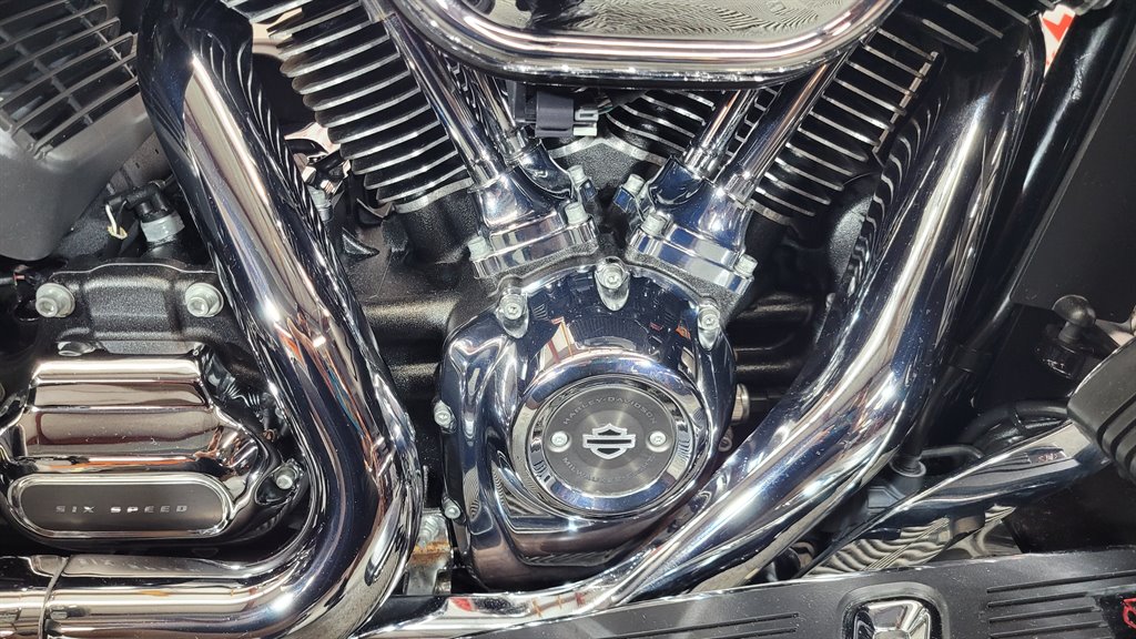 2020 Harley-davidson Cvo Tri Glide - $34,000