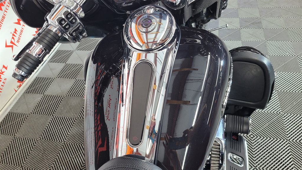 2020 Harley-davidson Cvo Tri Glide - $34,000