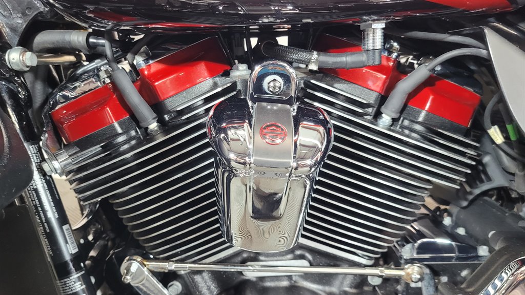 2020 Harley-davidson Cvo Tri Glide - $34,000