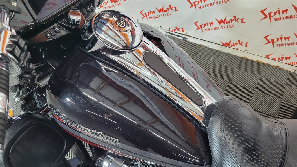 2020 Harley-davidson Cvo Tri Glide - $34,000