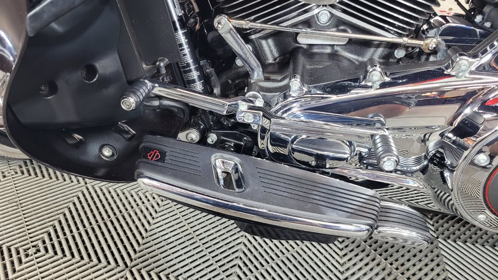 2020 Harley-davidson Cvo Tri Glide - $34,000