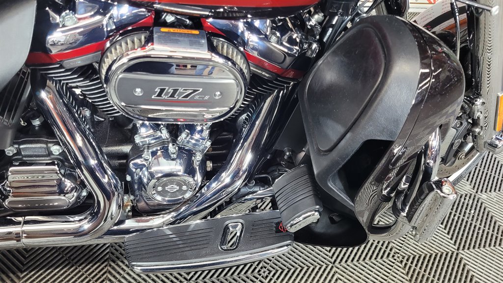 2020 Harley-davidson Cvo Tri Glide - $34,000