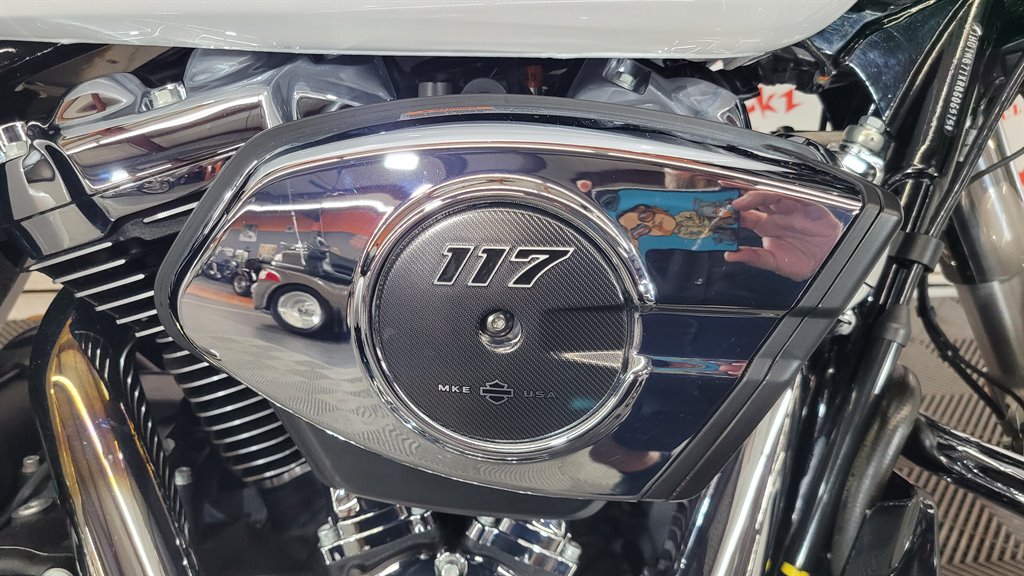 2024 Harley-davidson Street Glide - $23,000