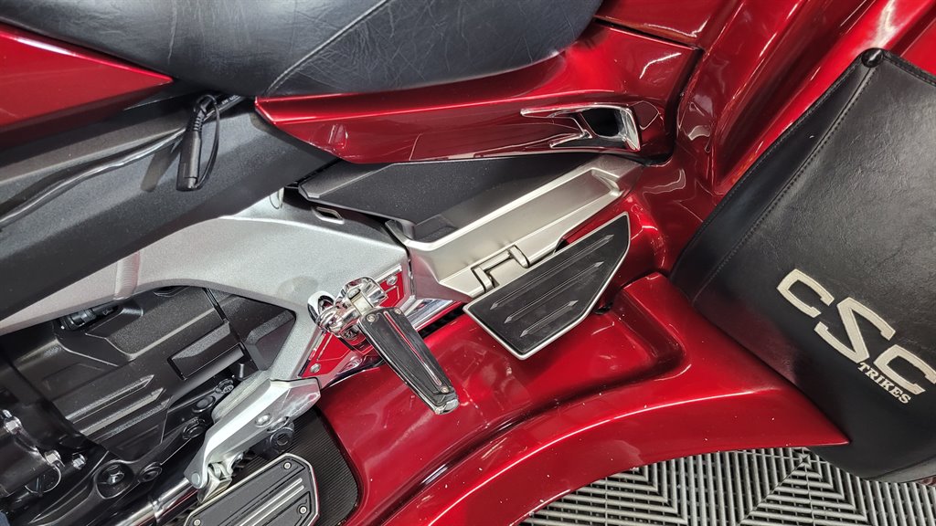 2019 Honda Gold Wing Tour - $38,000