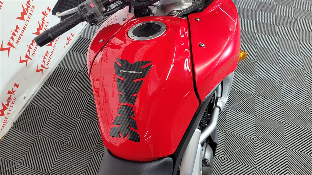 2008 Kawasaki Versys 650 - $4,000