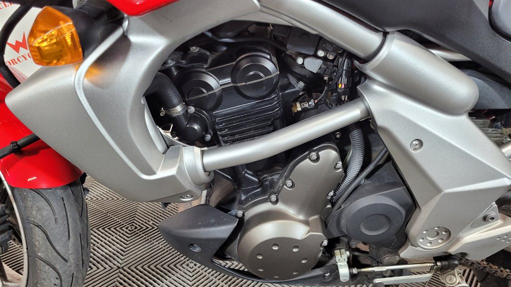 2008 Kawasaki Versys 650 - $4,000
