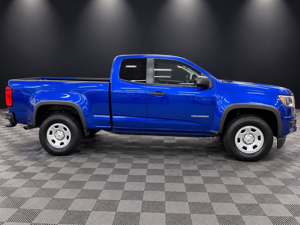 2016 Chevrolet Colorado - $13,495