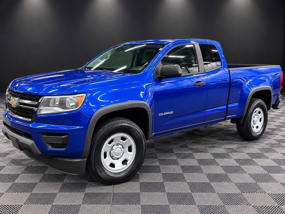 2016 Chevrolet Colorado - $13,495