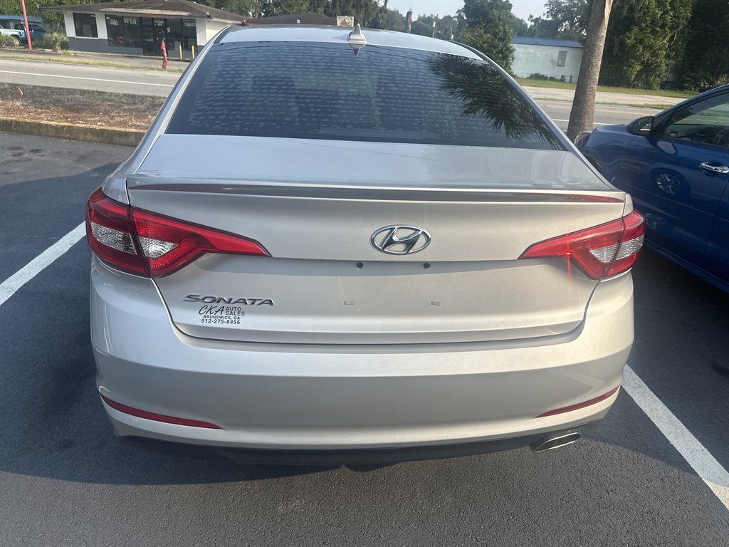 2016 Hyundai Sonata - $12,495