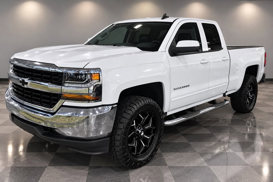 2018 Chevrolet Silverado - $14,995