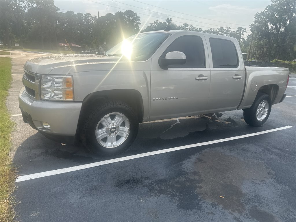 2007 Chevrolet Silverado 1500 - $11,995