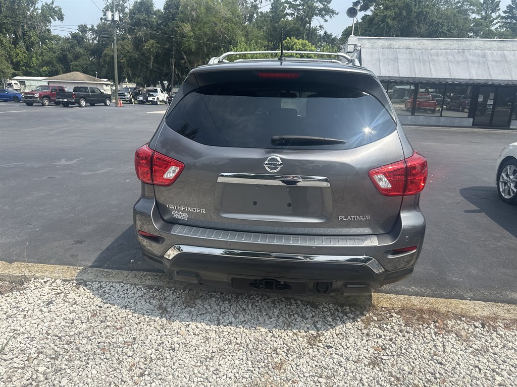 2018 Nissan Pathfinder - $13,995