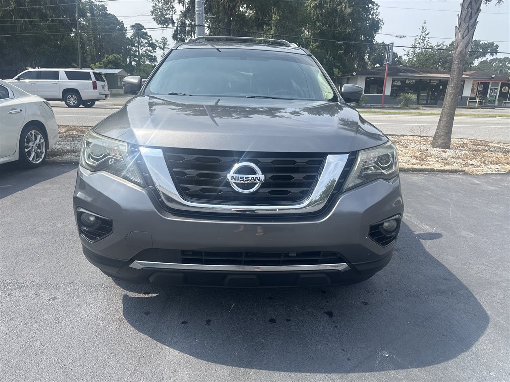 2018 Nissan Pathfinder - $13,995