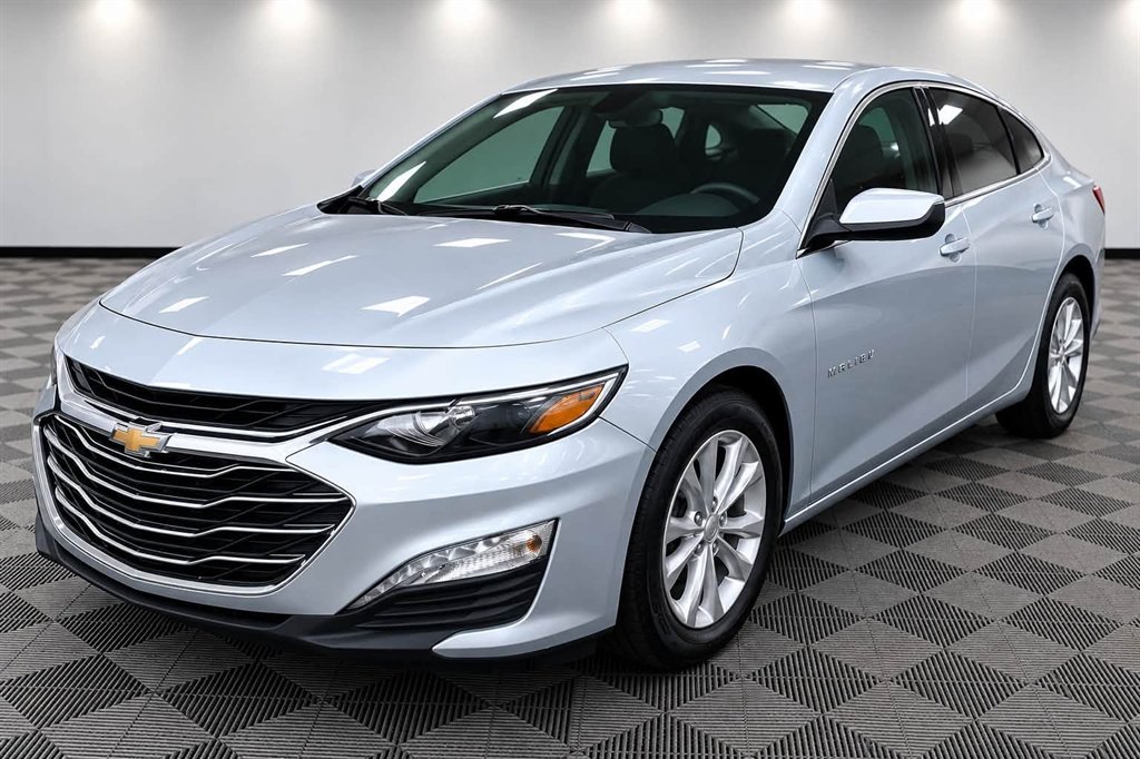 2020 Chevrolet Malibu - $13,995