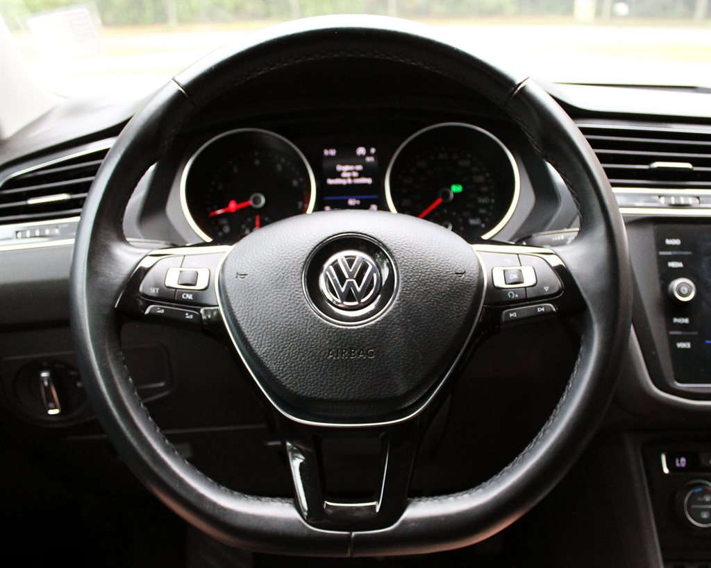 2018 Volkswagen Tiguan SE 25