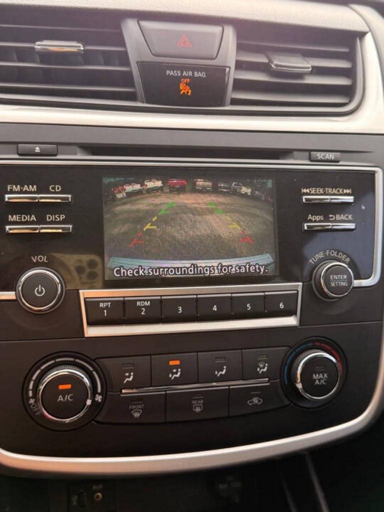 2016 Nissan Altima - $15,700