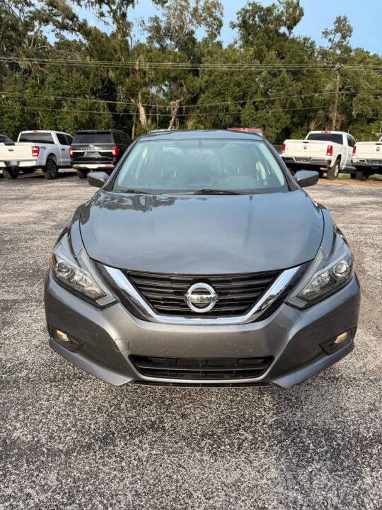 2016 Nissan Altima - $15,700