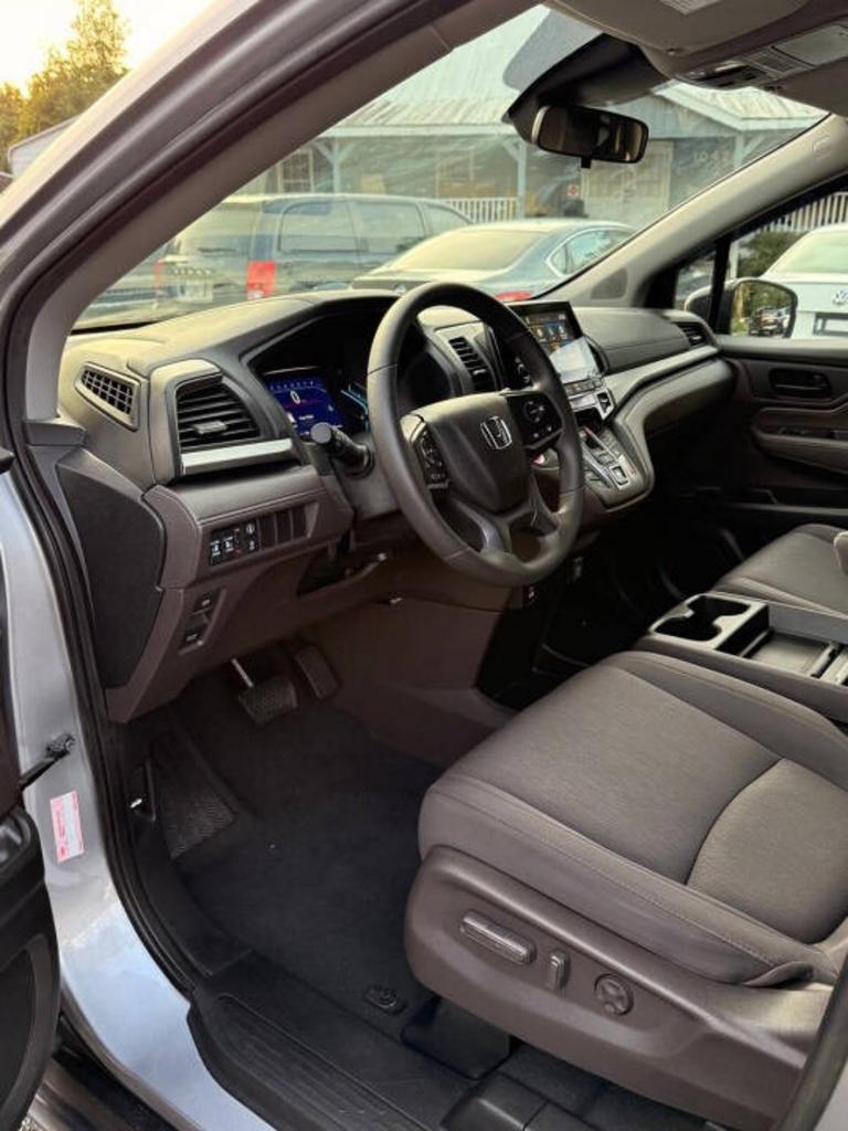 2021 Honda Odyssey - $26,800