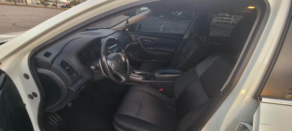 2017 Nissan Altima photo