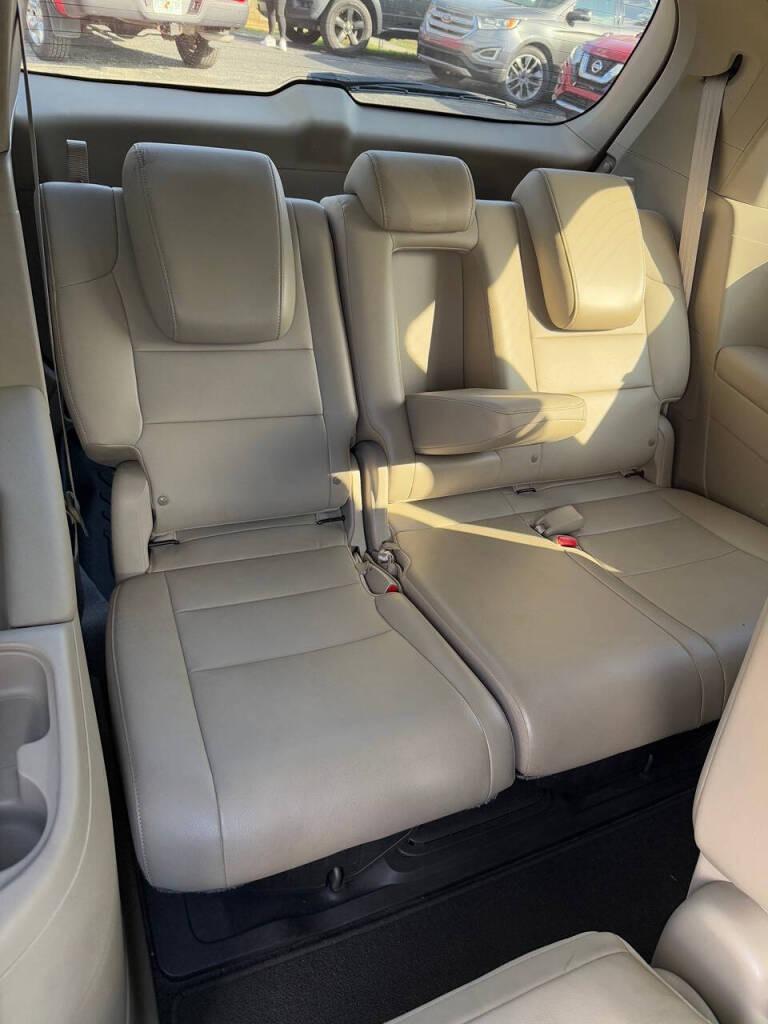 2012 Honda Odyssey Touring photo