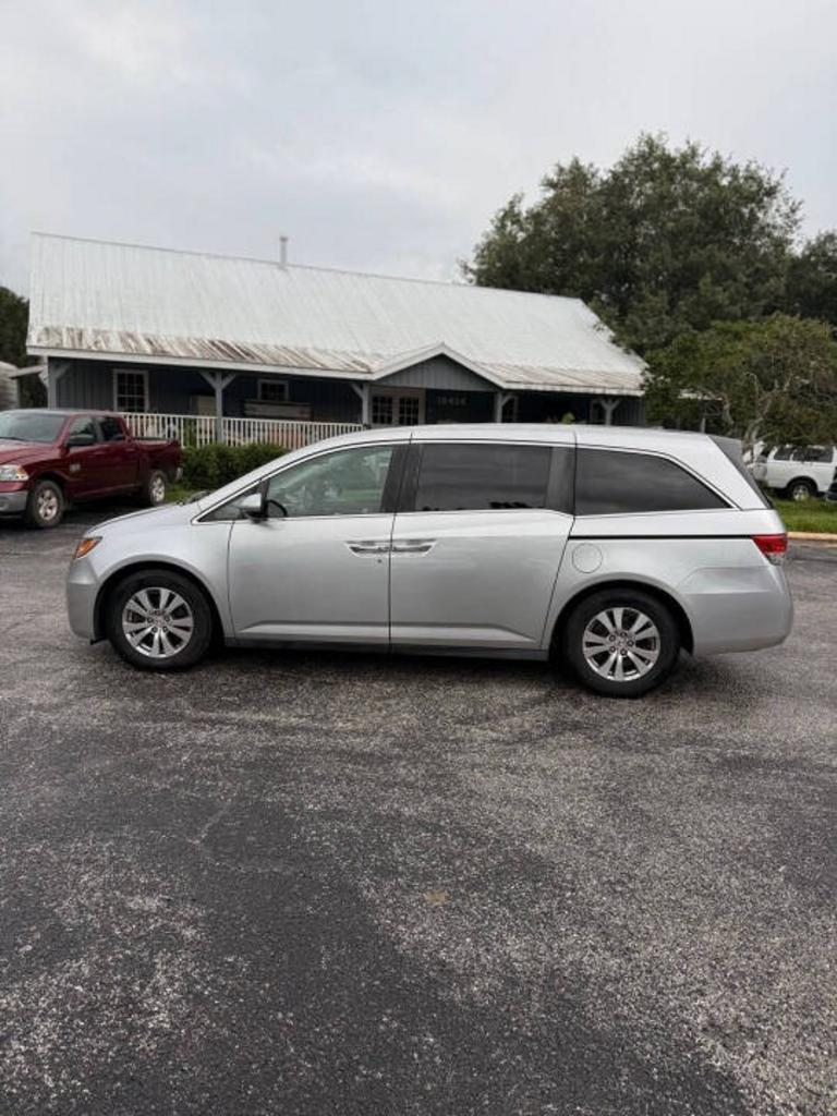 2014 Honda Odyssey - $19,900