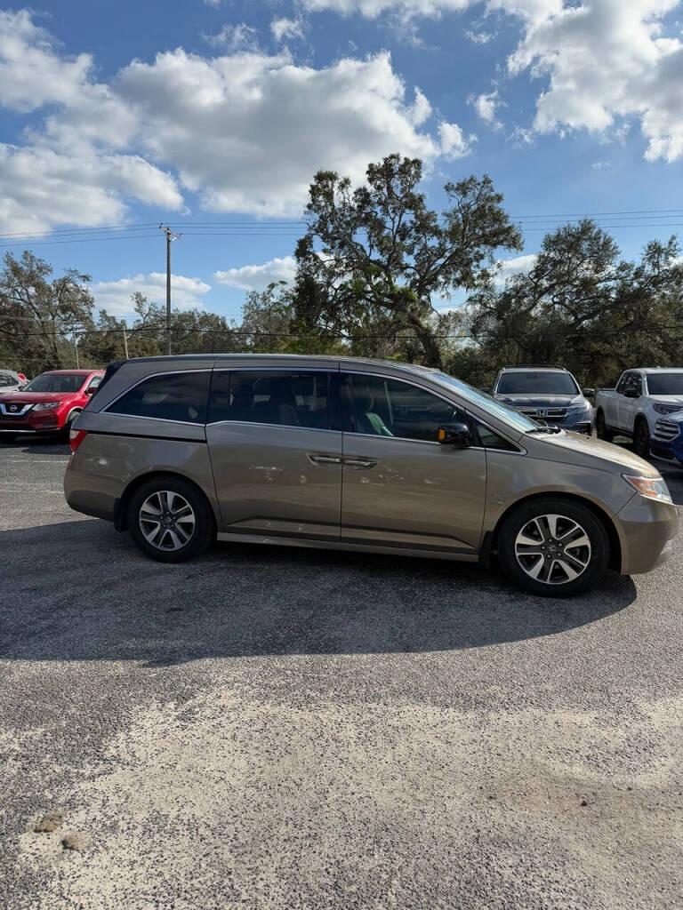 2012 Honda Odyssey Touring photo