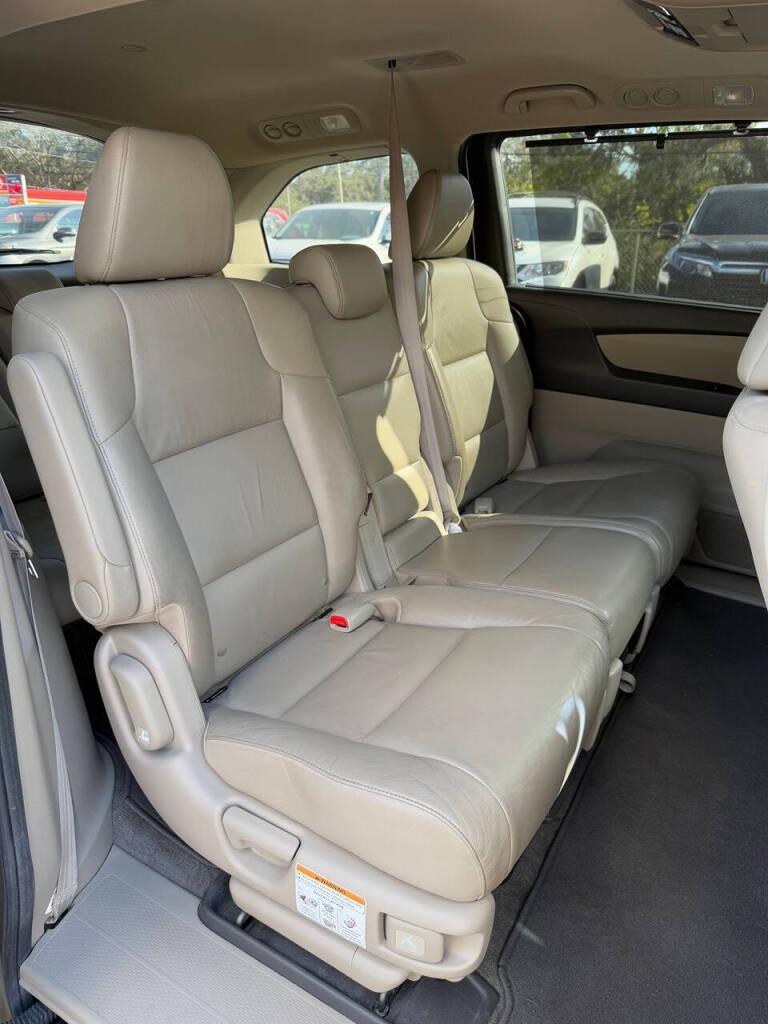 2014 Honda Odyssey - $19,900