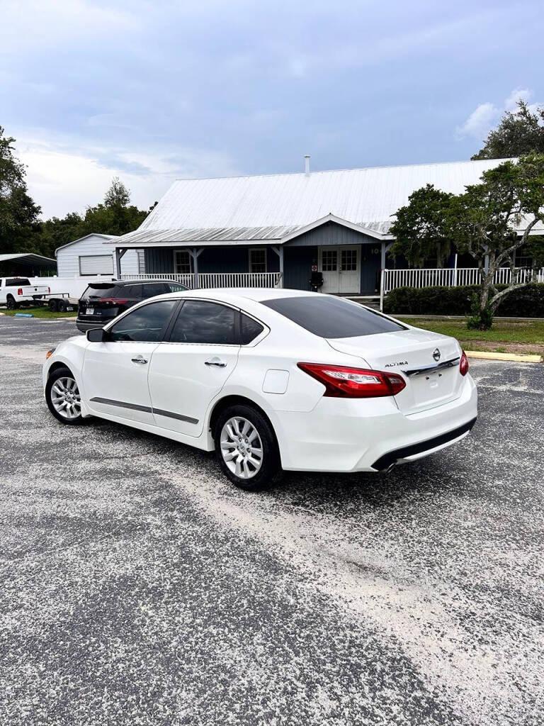 2016 Nissan Altima photo