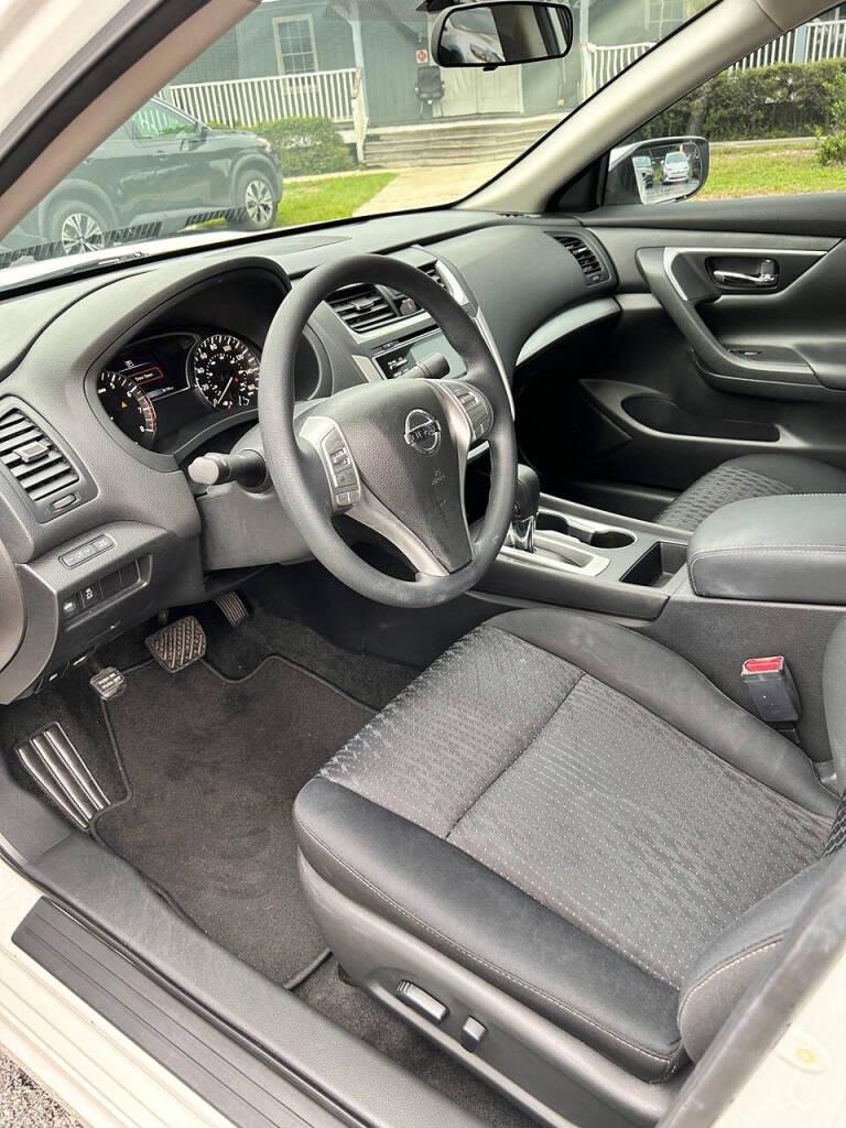2016 Nissan Altima photo