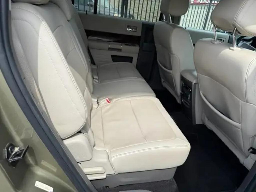 2012 Ford Flex - $10,000