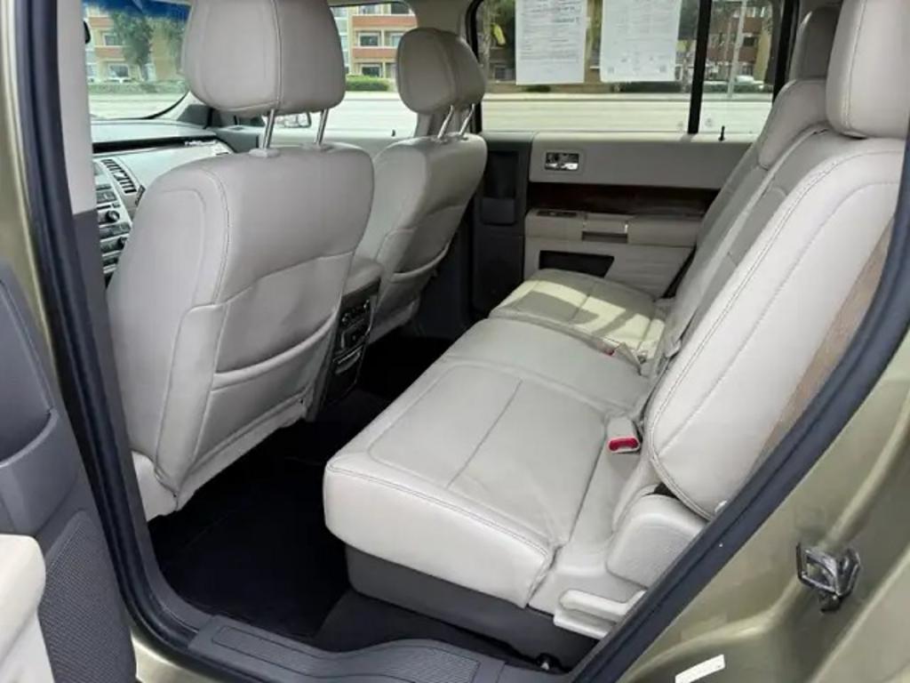 2012 Ford Flex - $10,000