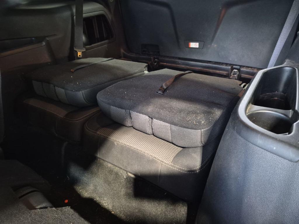 2018 Ford Explorer - $11,000