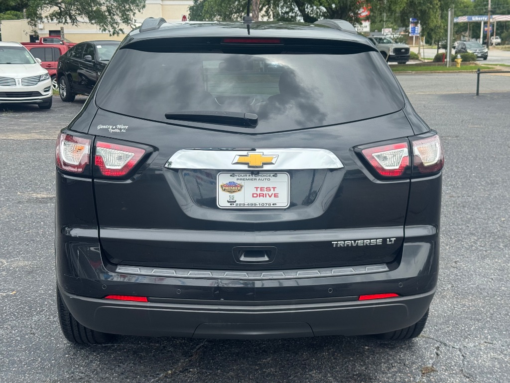 2015 Chevrolet Traverse - $10,900