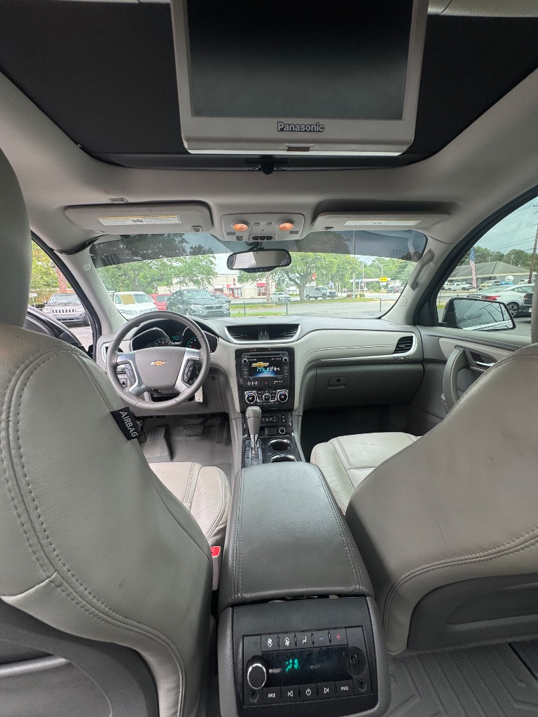 2015 Chevrolet Traverse - $10,900