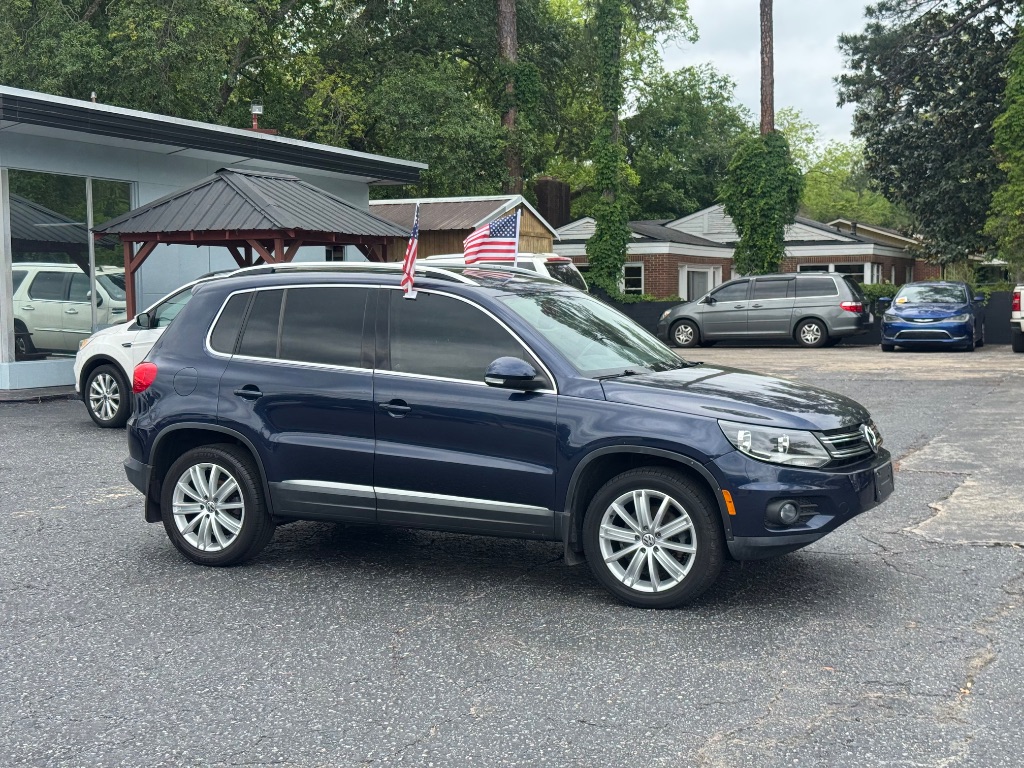 2015 Volkswagen Tiguan - $11,495