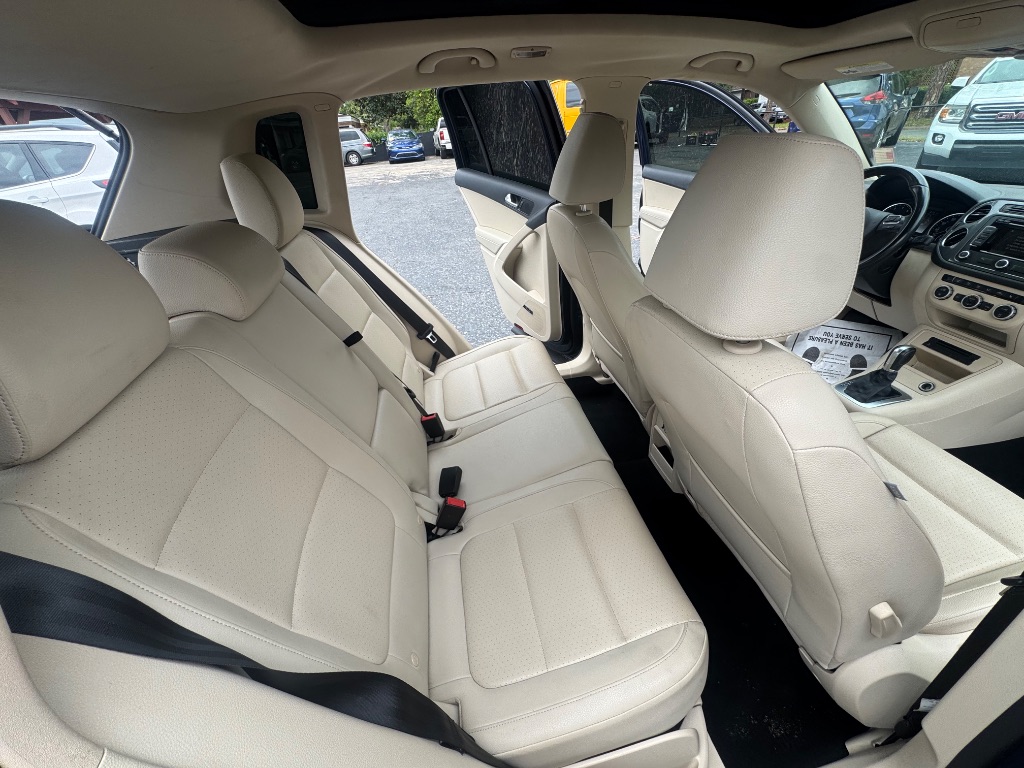 2015 Volkswagen Tiguan - $11,495