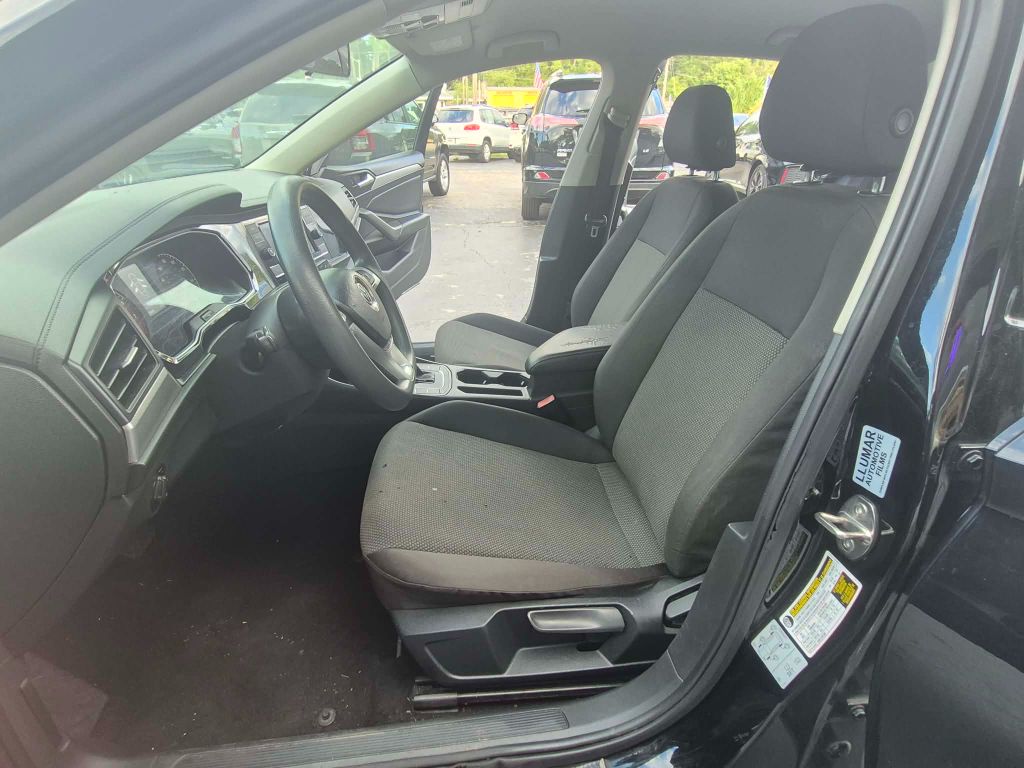 2019 Volkswagen Jetta - $9,495