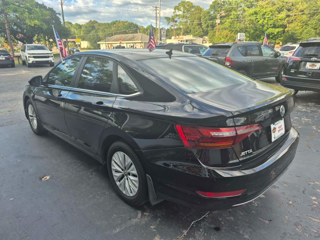 2019 Volkswagen Jetta - $9,495